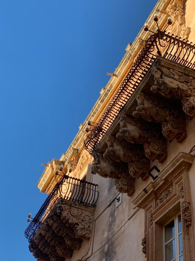 Esperia Luxury Suite & Apartment Noto Ното Экстерьер фото